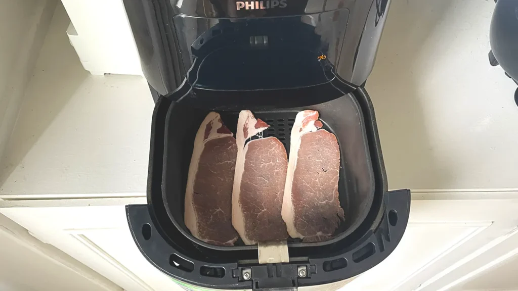 Tranches de bacons dans un Air Fryer